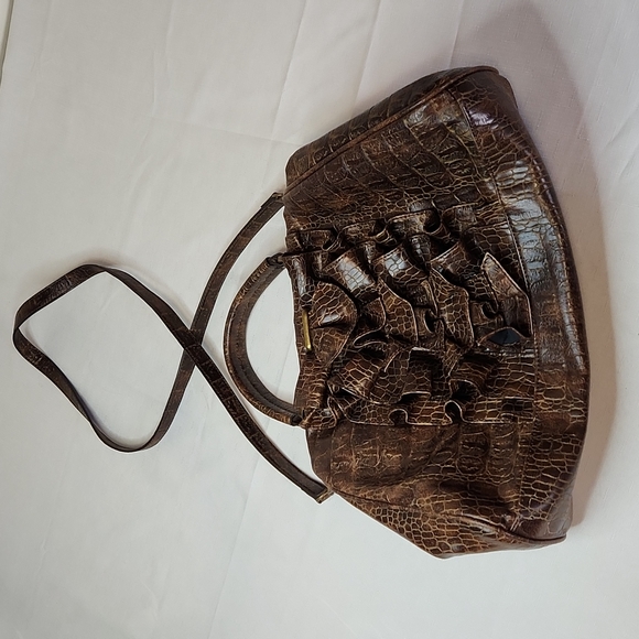 Jessica Simpson faux crocodile bag. Size 14x9.5" - Picture 4 of 9